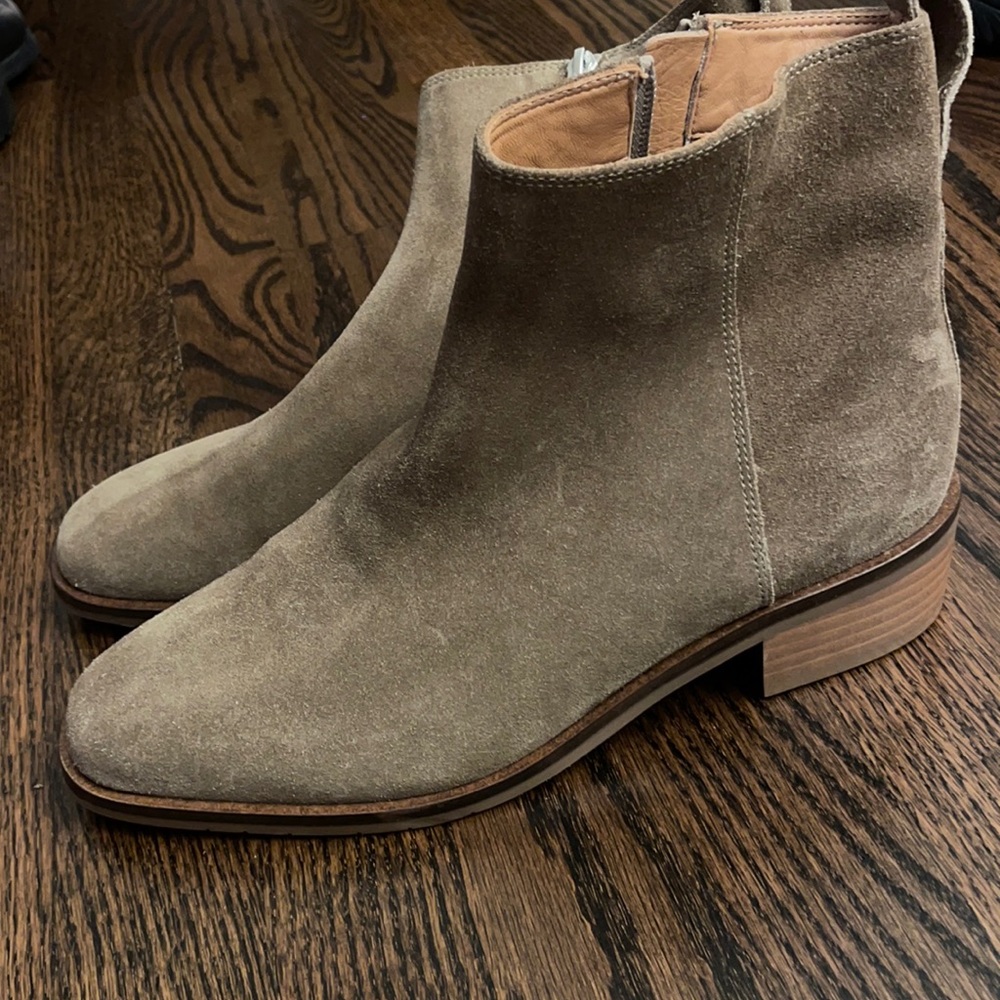 Aquatalia Carisa Bootie (Women)